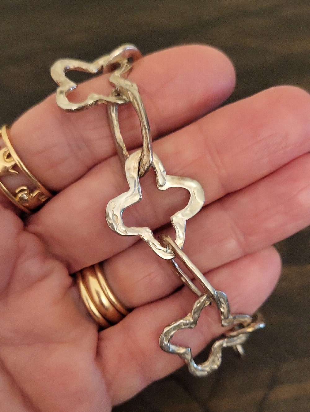 Silver Clover/Oval Shape Link Toggle Bracelet